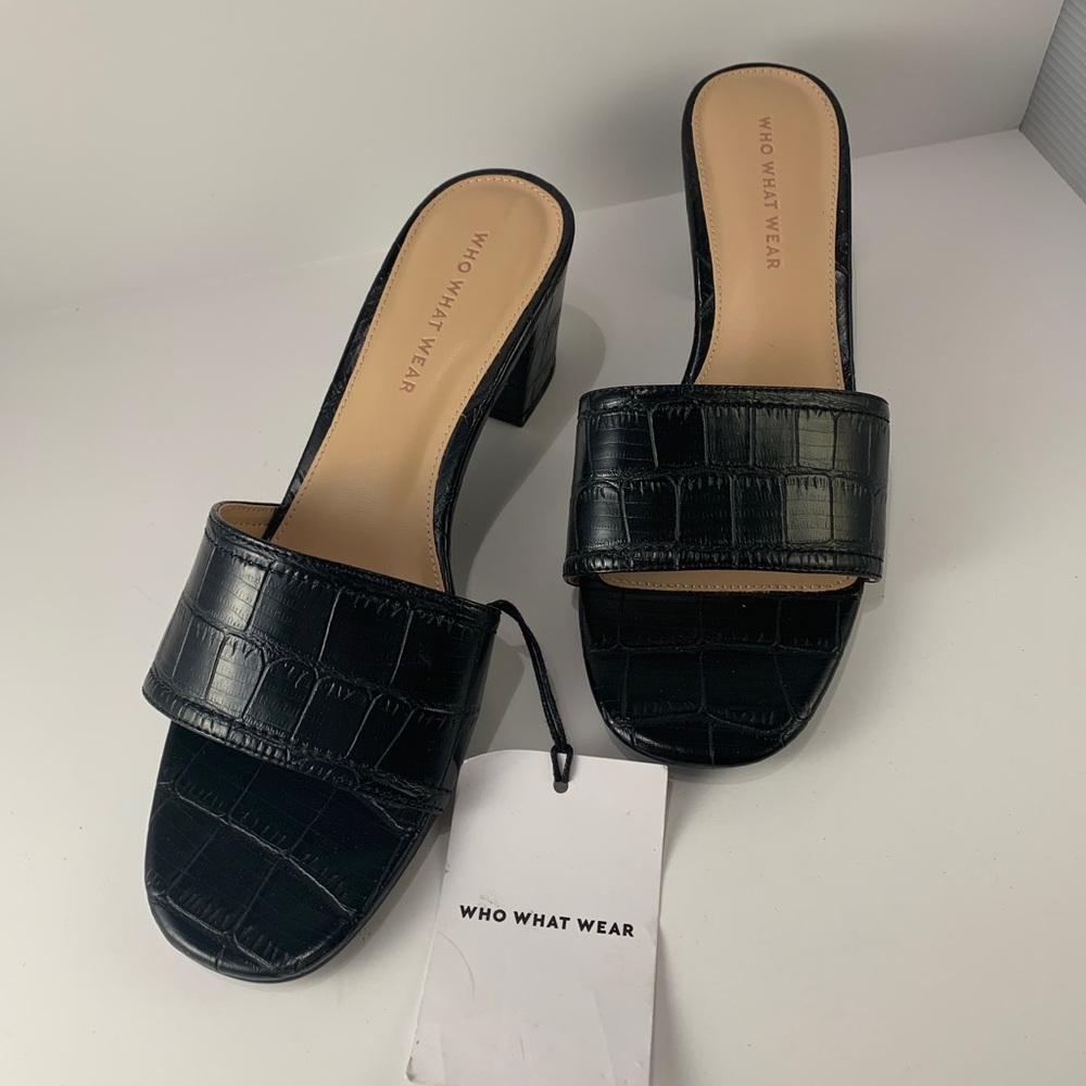 WHO WHAT WEAR. Block heel